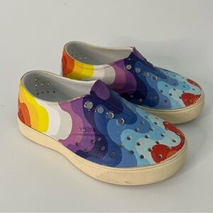 Native 11 Miller Print Water Shoes rainbow Wave Little Kid Size 11 slip on